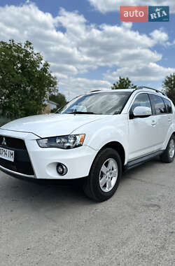 Внедорожник / Кроссовер Mitsubishi Outlander 2011 в Харькове