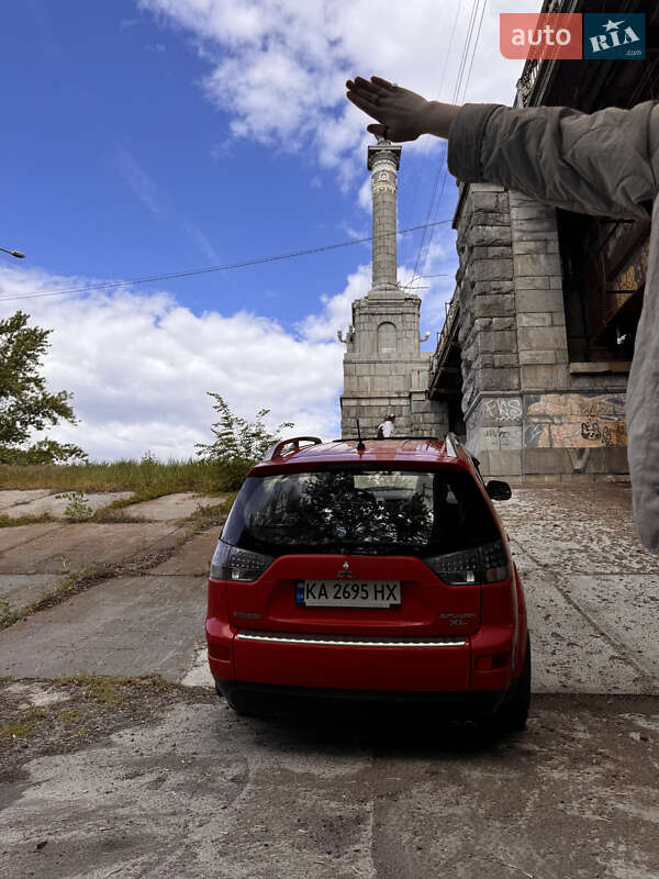 Позашляховик / Кросовер Mitsubishi Outlander 2007 в Києві