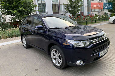 Внедорожник / Кроссовер Mitsubishi Outlander 2012 в Одессе