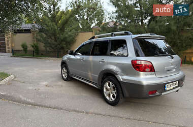 Внедорожник / Кроссовер Mitsubishi Outlander 2006 в 