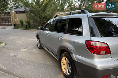 Внедорожник / Кроссовер Mitsubishi Outlander 2006 в 
