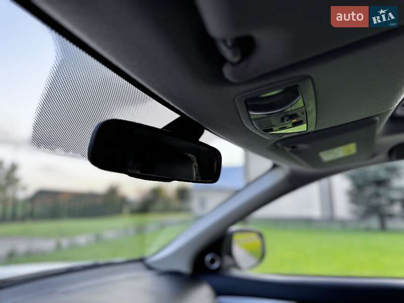 Внедорожник / Кроссовер Mitsubishi Outlander 2015 в Дрогобыче