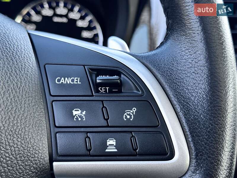 Внедорожник / Кроссовер Mitsubishi Outlander 2015 в Дрогобыче