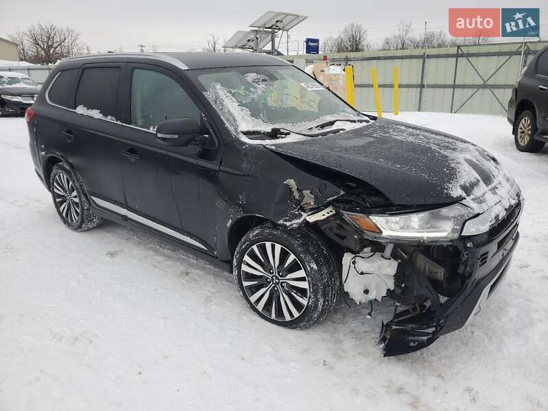 Позашляховик / Кросовер Mitsubishi Outlander 2020 в Львові