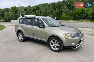 Внедорожник / Кроссовер Mitsubishi Outlander 2008 в 