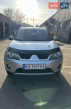 Внедорожник / Кроссовер Mitsubishi Outlander 2007 в Киеве