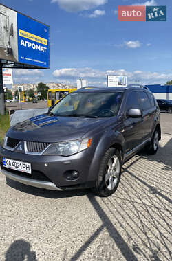 Внедорожник / Кроссовер Mitsubishi Outlander 2007 в Киеве