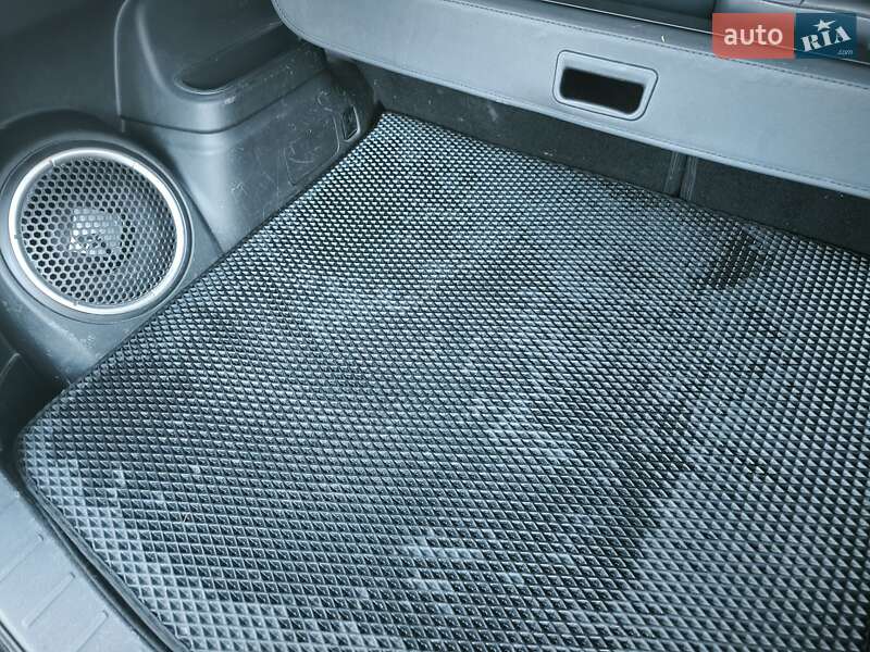 Внедорожник / Кроссовер Mitsubishi Outlander 2013 в Вараше