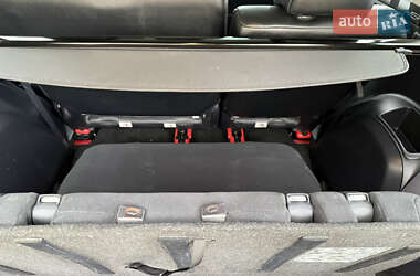 Внедорожник / Кроссовер Mitsubishi Outlander 2012 в 