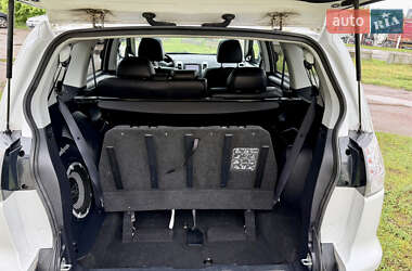 Внедорожник / Кроссовер Mitsubishi Outlander 2012 в 