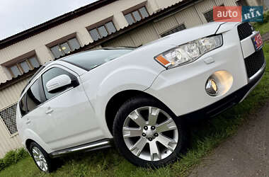 Внедорожник / Кроссовер Mitsubishi Outlander 2012 в Киеве
