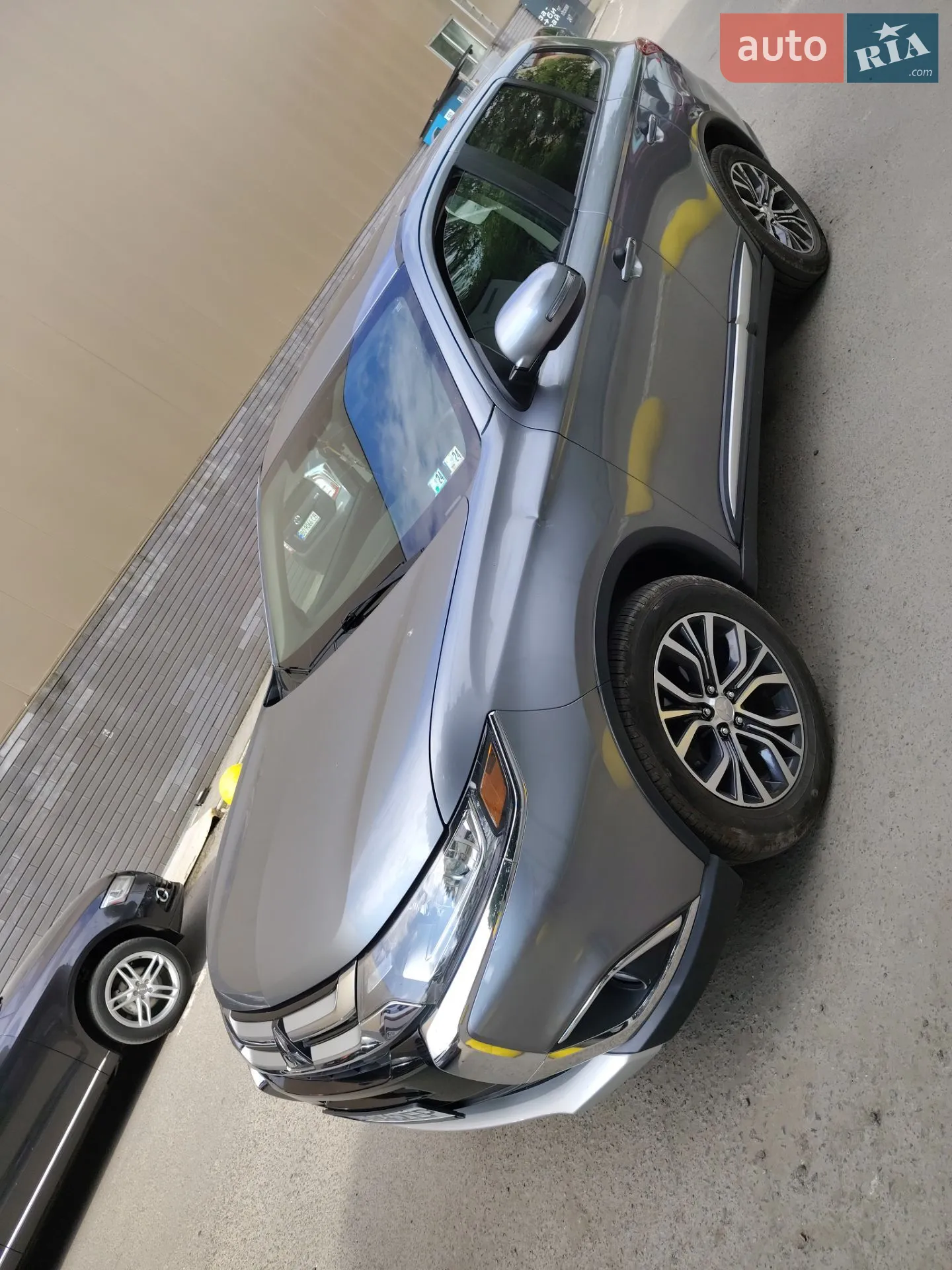 2017 Mitsubishi Outlander - мініатюра 14