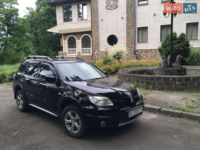 Внедорожник / Кроссовер Mitsubishi Outlander 2008 в 