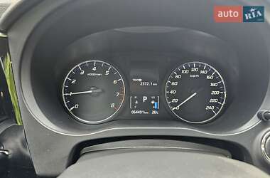 Внедорожник / Кроссовер Mitsubishi Outlander 2021 в 