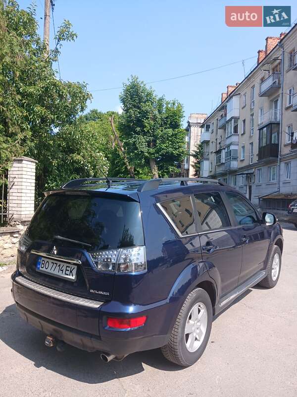 Внедорожник / Кроссовер Mitsubishi Outlander 2010 в Тернополе