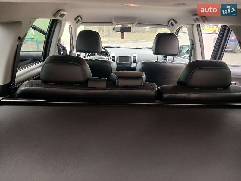 Внедорожник / Кроссовер Mitsubishi Outlander 2010 в Тернополе