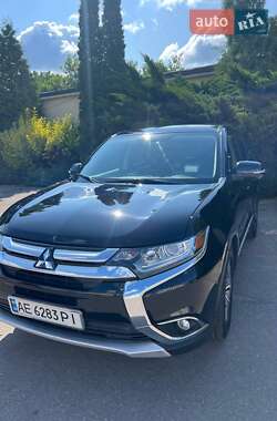 Позашляховик / Кросовер Mitsubishi Outlander 2018 в Запоріжжі