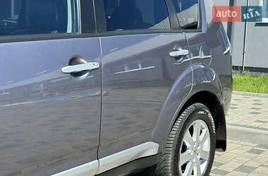 Внедорожник / Кроссовер Mitsubishi Outlander 2008 в 