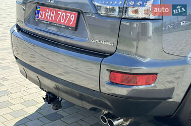 Внедорожник / Кроссовер Mitsubishi Outlander 2008 в 