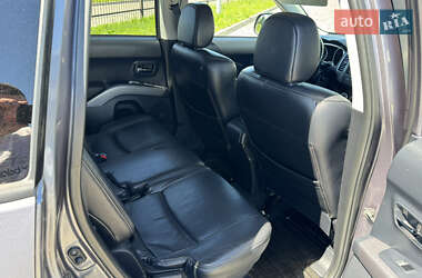 Внедорожник / Кроссовер Mitsubishi Outlander 2008 в 