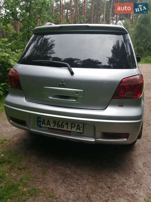 Позашляховик / Кросовер Mitsubishi Outlander 2006 в Києві