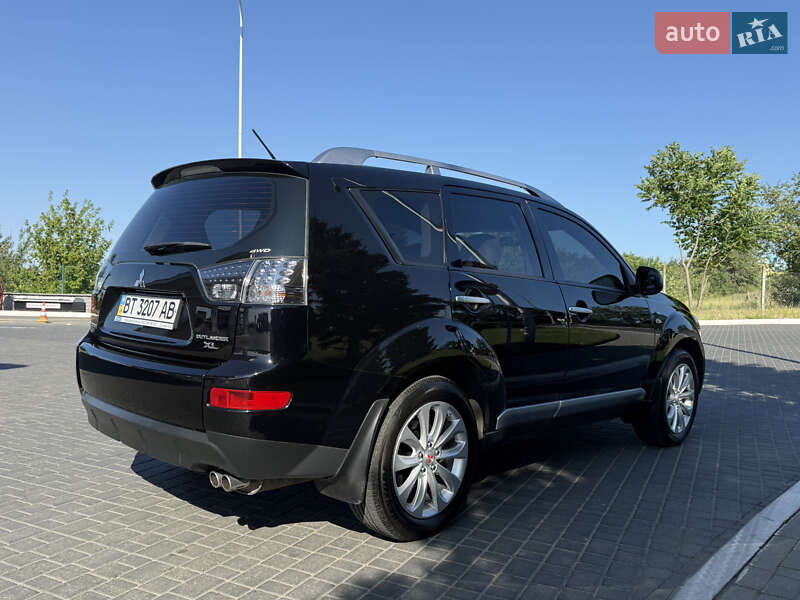 Позашляховик / Кросовер Mitsubishi Outlander 2008 в Одесі