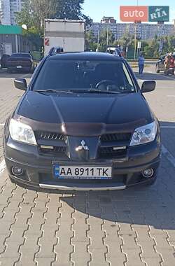 Позашляховик / Кросовер Mitsubishi Outlander 2008 в Києві