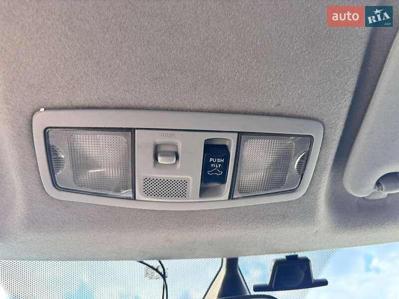 Позашляховик / Кросовер Mitsubishi Outlander 2011 в Києві