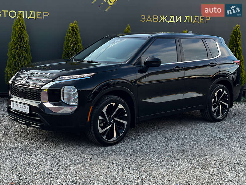 Внедорожник / Кроссовер Mitsubishi Outlander 2022 в Одессе