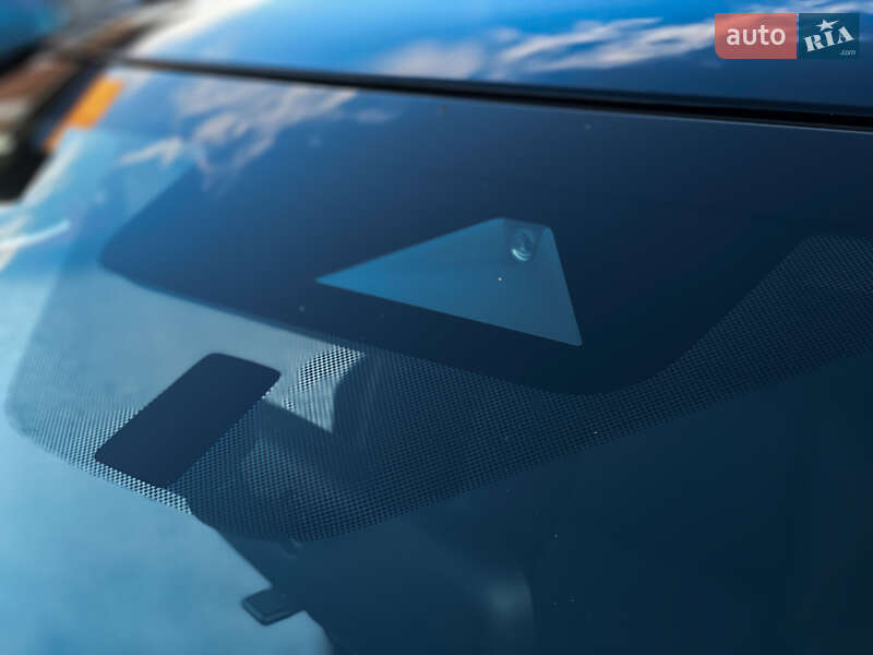 Внедорожник / Кроссовер Mitsubishi Outlander 2022 в Одессе