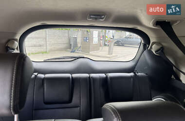 Внедорожник / Кроссовер Mitsubishi Outlander 2012 в 