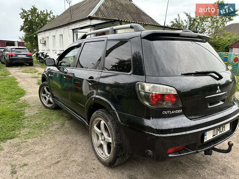 Внедорожник / Кроссовер Mitsubishi Outlander 2004 в Белой Церкви