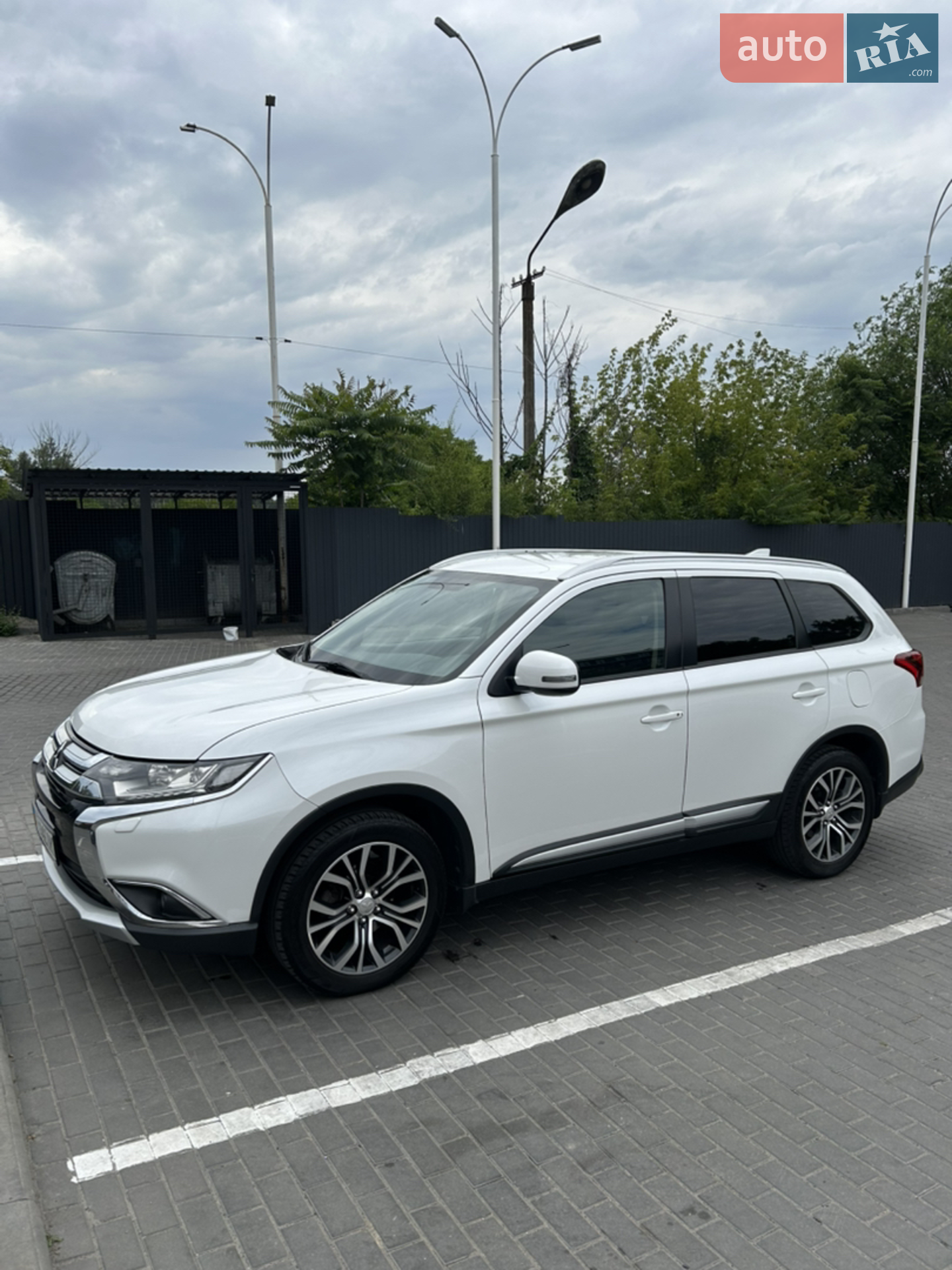 2017 Mitsubishi Outlander - мініатюра 5
