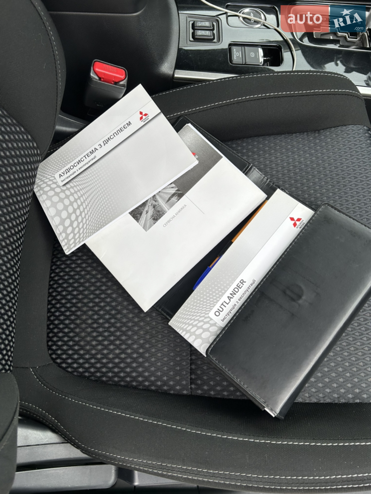 2017 Mitsubishi Outlander - мініатюра 22