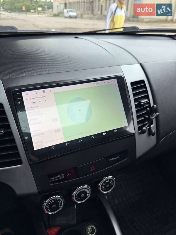 Внедорожник / Кроссовер Mitsubishi Outlander 2010 в Путивле