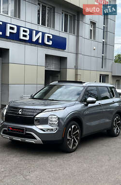 Внедорожник / Кроссовер Mitsubishi Outlander 2023 в Одессе