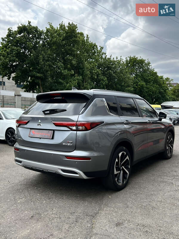 Внедорожник / Кроссовер Mitsubishi Outlander 2023 в Одессе фото 14 Внедорожник / Кроссовер Mitsubishi Outlander 2023 в Одессе