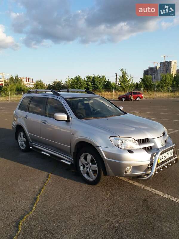 Mitsubishi Outlander 2006