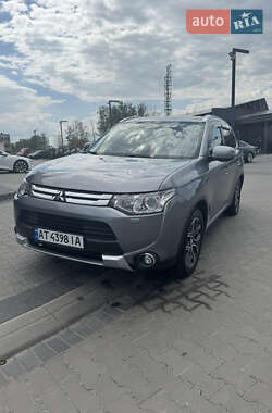 Внедорожник / Кроссовер Mitsubishi Outlander 2014 в Ивано-Франковске
