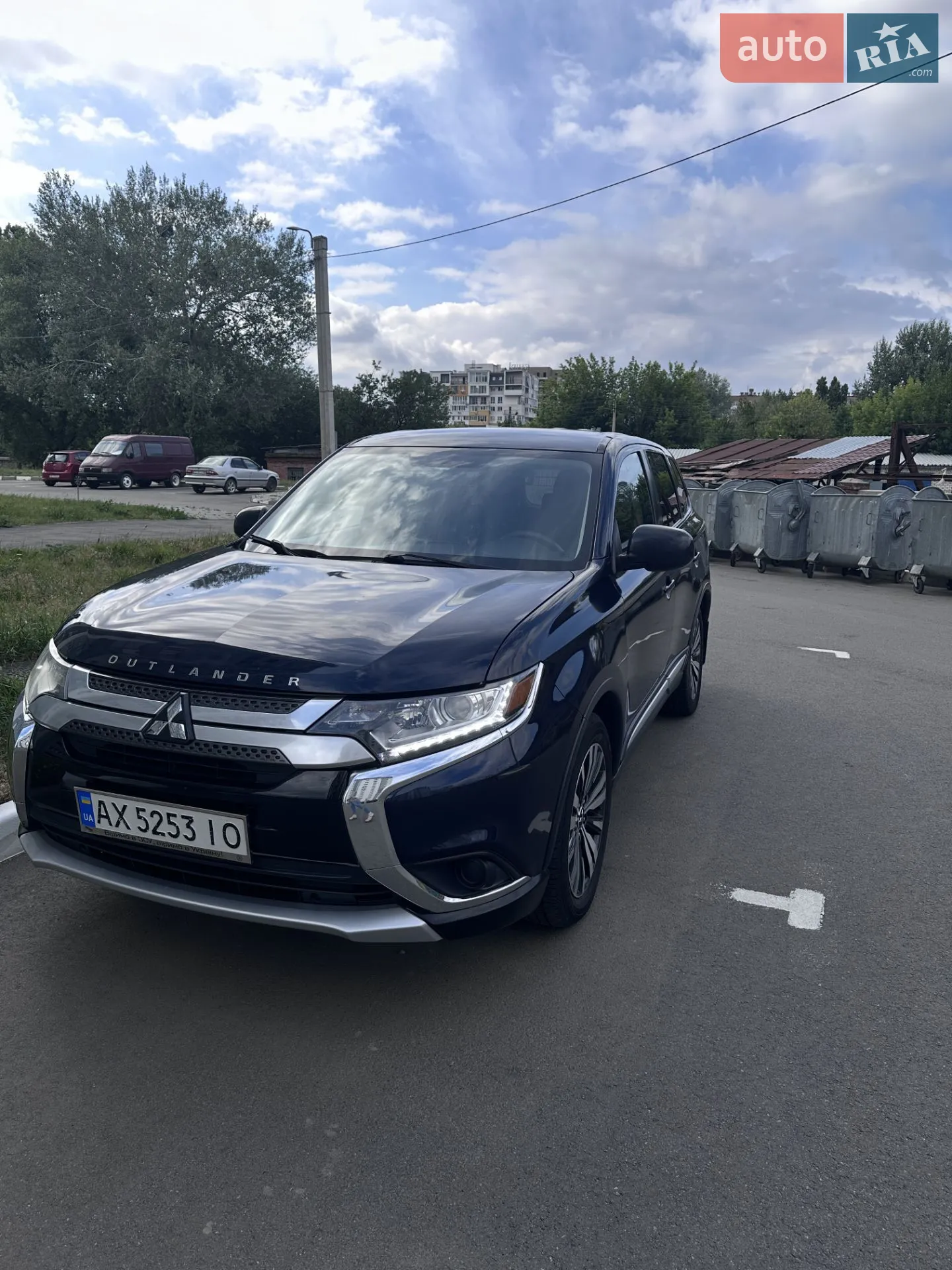 2018 Mitsubishi Outlander - фото 1