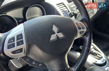 Позашляховик / Кросовер Mitsubishi Outlander 2010 в 
