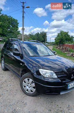 Внедорожник / Кроссовер Mitsubishi Outlander 2008 в 