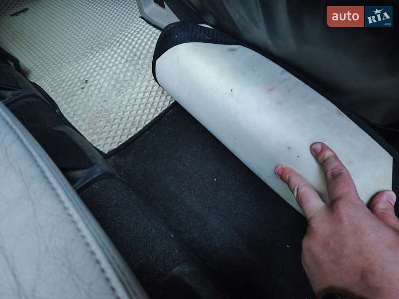 Позашляховик / Кросовер Mitsubishi Outlander 2009 в Києві