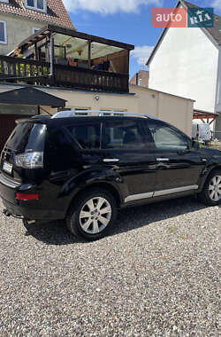 Позашляховик / Кросовер Mitsubishi Outlander 2008 в Білогородці
