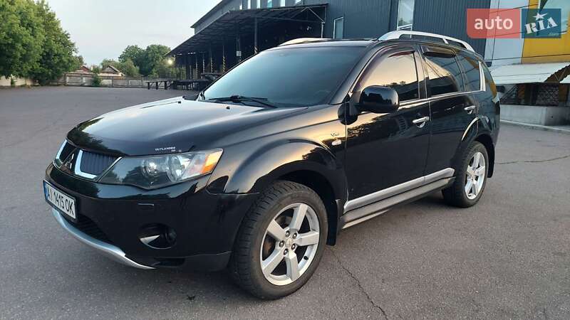 Внедорожник / Кроссовер Mitsubishi Outlander 2009 в 