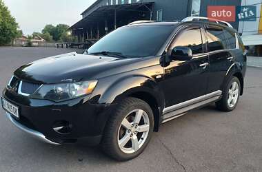 Внедорожник / Кроссовер Mitsubishi Outlander 2009 в 
