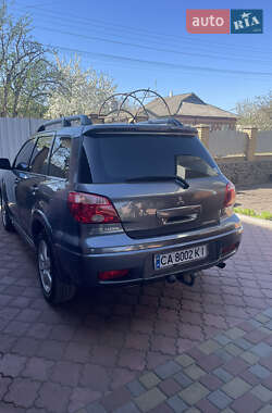 Позашляховик / Кросовер Mitsubishi Outlander 2006 в Черкасах