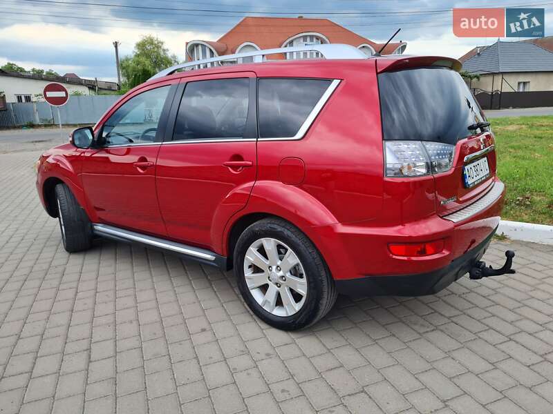 Позашляховик / Кросовер Mitsubishi Outlander 2010 в Білки