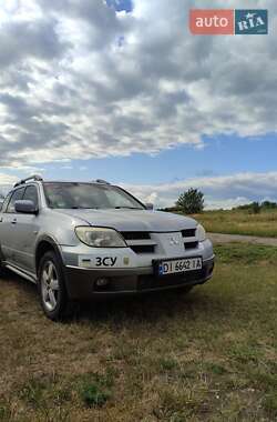 Внедорожник / Кроссовер Mitsubishi Outlander 2005 в Карловке