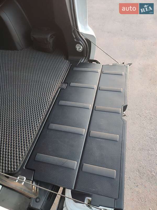 Внедорожник / Кроссовер Mitsubishi Outlander 2012 в Нежине